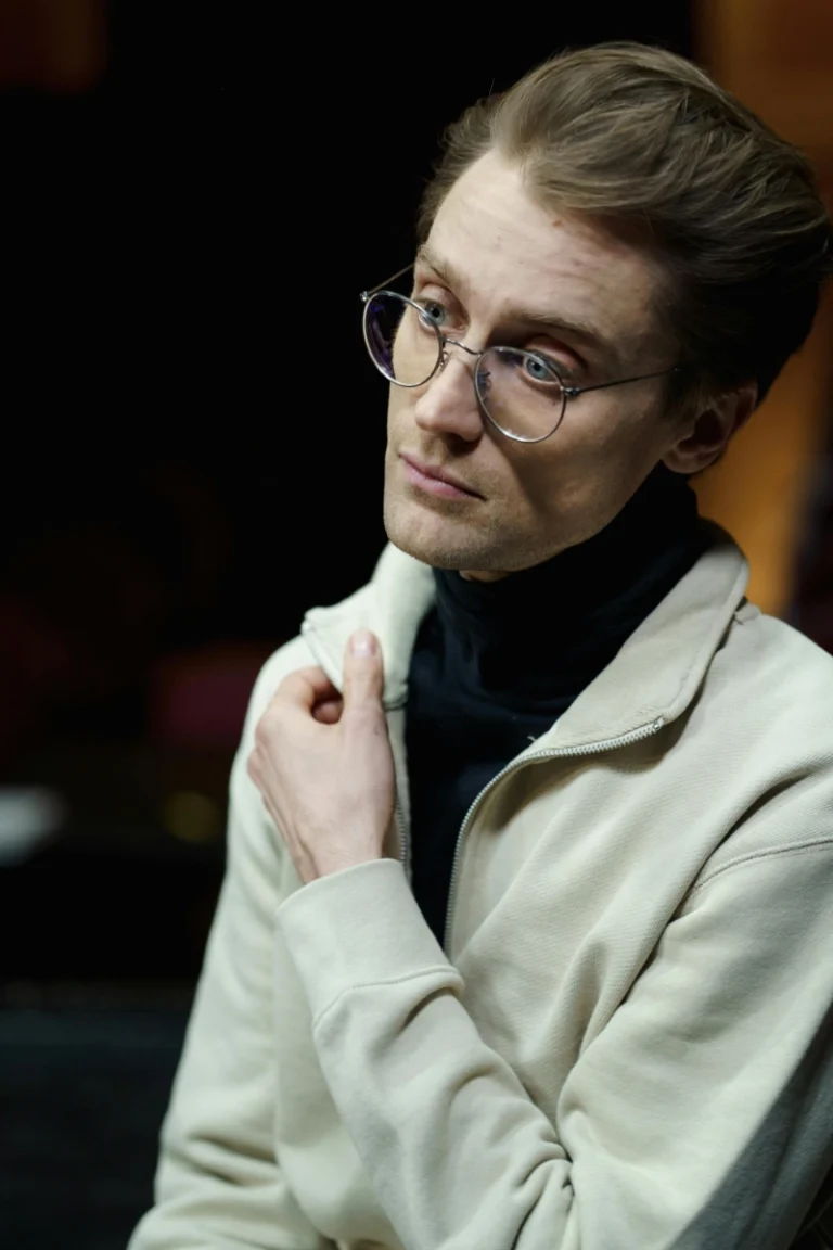 pexels-cottonbro-6895806-method-acting