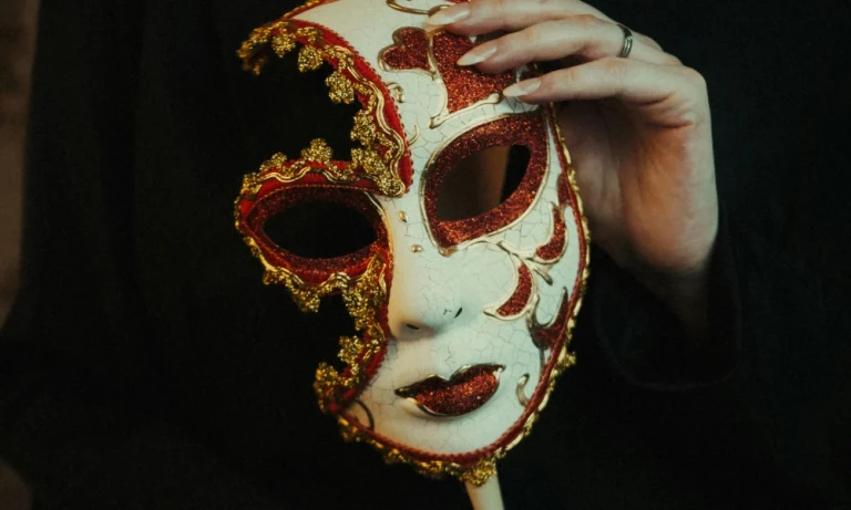 mask_lecoq-2-1000x600