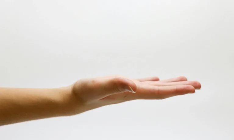 hand_1000x600
